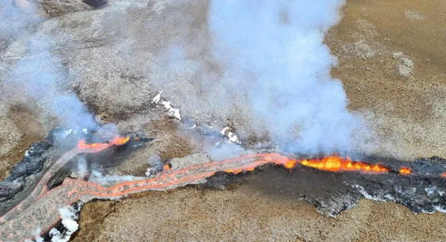 Islandia declara el estado de emergencia por posible erupción volcánica.