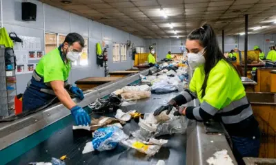 Un operario de producción puede trabajar en industrias alimentarias. Foto: Infoemplea2