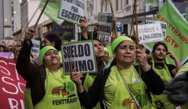 Uno de los principales problemas en la implementación de la ley de las trabajadoras del hogar es la informalidad que existe. Foto:Andina