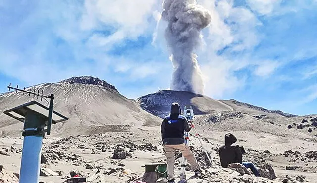 Volcán Sabancaya presentará intensas actividad en los próximos días. Foto: El Peruano