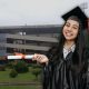 Sunedu ha establecido una norma que amplía el bachillerato automático hasta el 31 de diciembre de 2024. Foto: composición LR/UNMSM/iStock.